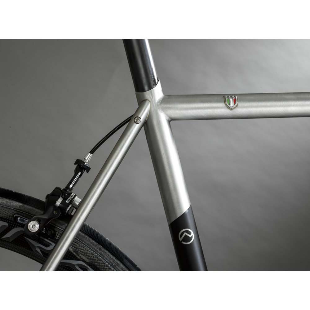 Officine Mattio Eremo Oversize Sram Red Etap Black Blue Matt 2018 Officine Mattio Eremo Oversize Sram Red Etap Black Blue Matt 2018